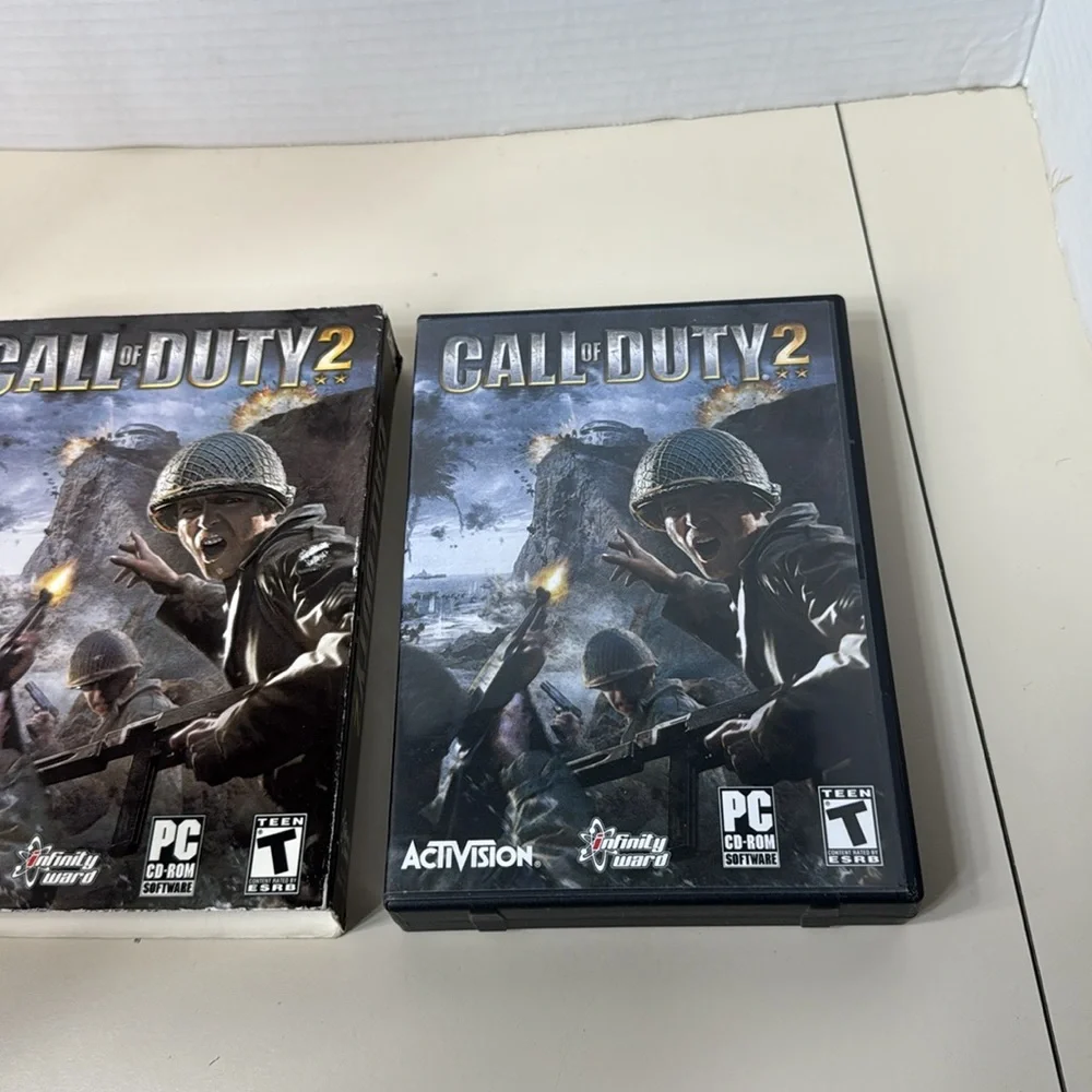 Call of Duty 2 PC Game Activision 6 Disks Instruction Manual Battles Missions